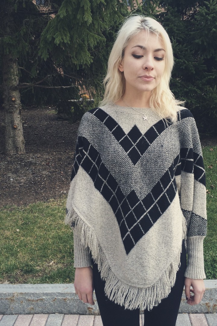 Laura Geotaxis, FRYE(The Frye Company), HUE, Monti (Lord & Taylor), street style