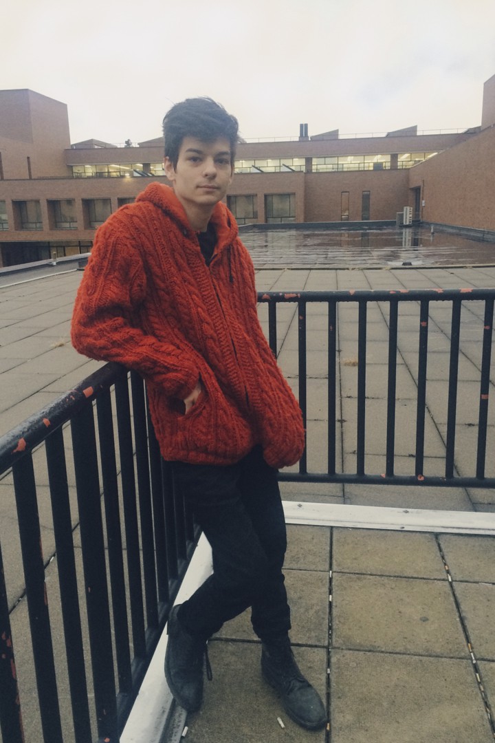 Sam Wallander, Handmade by Monks in Napaul, Steve Madden, street style, Zara